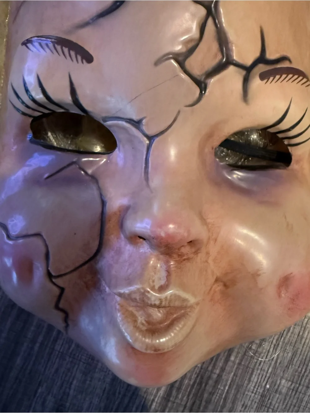 Vintage-Style Cracked Doll Face Larger Face Mask in Blonde